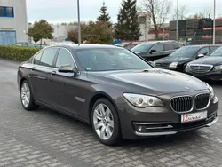 Grau Gebraucht 2014 BMW 730 Sport Line Limousine | 22.990 € (Teuer)