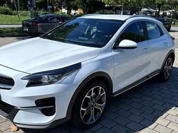 Weiß Gebraucht 2019 Kia XCeed Vision SUV | 14.300 € (Guter Preis)
