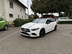Weiß Gebraucht 2018 Mercedes A250 AMG line Limousine | 23.600 € (Etwas zu teuer)