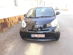 Black mica / ink Gebraucht 2011 Toyota iQ Basis Kleinwagen | 5.900 € (Fairer Preis)