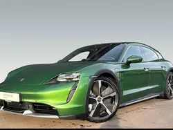Grün Gebraucht 2022 Porsche Taycan Cross Turismo Limousine | 97.900 € (Guter Preis)
