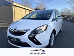 Weiß Gebraucht 2015 Opel Zafira Tourer Edition Van / Kleinbus | 6.699 € (Fairer Preis)
