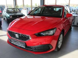 Rot Gebraucht 2023 Seat Leon Reference Limousine | 19.990 € (Fairer Preis)