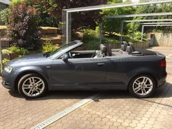 Grau Gebraucht 2011 Audi A3 Cabriolet S-line plus Cabrio | 10.900 € (Fairer Preis)