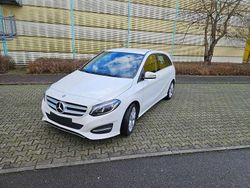 Weiß Gebraucht 2016 Mercedes B180 Van / Kleinbus | 13.000 € (Guter Preis)