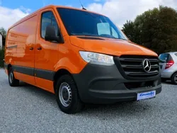 Tieforange Gebraucht 2018 Mercedes Sprinter Van | 22.491 €