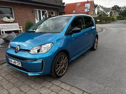Blau Gebraucht 2020 VW e-up! Move Kleinwagen | 12.600 € (Fairer Preis)
