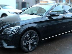 Schwarz Gebraucht 2021 Mercedes C300e Avantgarde Limousine | 31.300 € (Guter Preis)