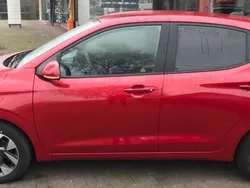 Rot Neu 2024 Hyundai i10 Trend Kleinwagen | 16.990 € (Guter Preis)