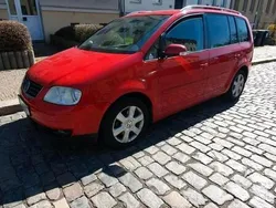 Rot Gebraucht 2004 VW Touran Van / Kleinbus | 1.950 € (Guter Preis)