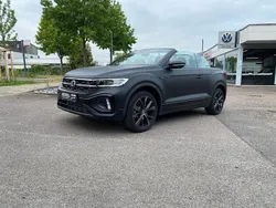 Schwarz Gebraucht 2024 VW T-Roc Cabriolet R-line Edition Cabrio | 40.890 € (Etwas zu teuer)