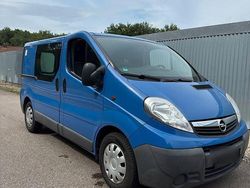 Schwarz Gebraucht 2011 Opel Vivaro Van | 6.450 € (Guter Preis)