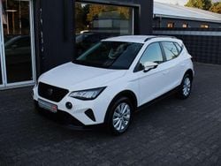 "candy" weiss Gebraucht 2023 Seat Arona Style SUV | 18.490 € (Fairer Preis)