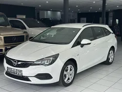 Weiß Gebraucht 2021 Opel Astra Kombi | 14.990 € (Guter Preis)