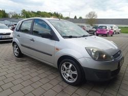Silber Gebraucht 2007 Ford Fiesta Basis Kleinwagen | 2.490 € (Etwas zu teuer)