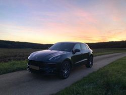 Grau Gebraucht 2017 Porsche Macan S SUV | 42.500 € (Fairer Preis)