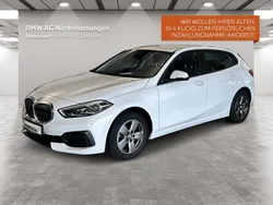 Weiß Gebraucht 2022 BMW 118 Advantage Kleinwagen | 21.407 € (Fairer Preis)