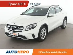 Weiß Gebraucht 2019 Mercedes GLA180 Style SUV | 20.760 € (Fairer Preis)