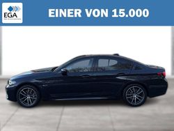 Schwarz metallic Gebraucht 2022 BMW 530 M Sport | 45.680 €