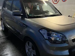 Grau Gebraucht 2009 Kia Soul SUV | 4.100 € (Fairer Preis)