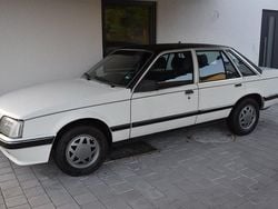 Weiß Gebraucht 1986 Opel Senator Limousine | 4.500 €