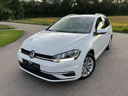 Weiß Gebraucht 2017 VW Golf VII Kombi | 8.300 € (Fairer Preis)