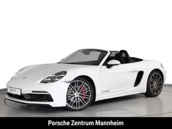 Weiss Gebraucht 2022 Porsche 718 Boxster Cabrio | 96.900 € (Guter Preis)