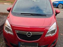 Rot Gebraucht 2010 Opel Meriva Innovation Van / Kleinbus | 5.000 € (Fairer Preis)