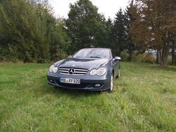 Blau Gebraucht 2005 Mercedes CLK200 Cabrio | 7.300 €