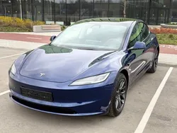 Blau Gebraucht 2024 Tesla Model 3 Limousine | 35.500 € (Fairer Preis)