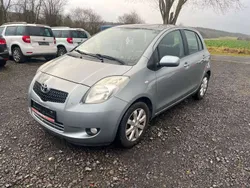 Medium silver metallic Gebraucht 2008 Toyota Yaris Team Kleinwagen | 2.499 € (Guter Preis)