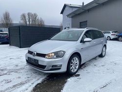 Silber Gebraucht 2016 VW Golf VII Comfortline Kombi | 5.900 €