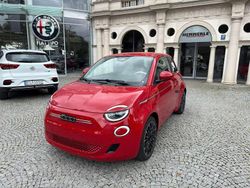 Passione rot Neu 2025 Fiat 500e La Prima Limousine | 27.990 € (Fairer Preis)