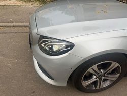 Silber Gebraucht 2018 Mercedes E220 Limousine | 22.000 € (Superpreis)