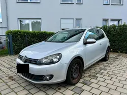 Silber Gebraucht 2010 VW Golf VI Trendline Kleinwagen | 2.400 € (Guter Preis)