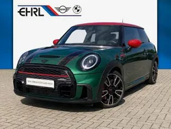 Grün Gebraucht 2022 Mini John Cooper Works Kleinwagen | 32.500 € (Etwas zu teuer)