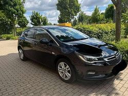 Schwarz Gebraucht 2018 Opel Astra Dynamic Kleinwagen | 10.200 € (Guter Preis)