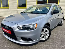 Silber Gebraucht 2016 Mitsubishi Lancer Sportback Basis Kombi | 5.899 € (Guter Preis)