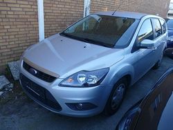 Silber Gebraucht 2008 Ford Focus Kombi | 890 € (Fairer Preis)