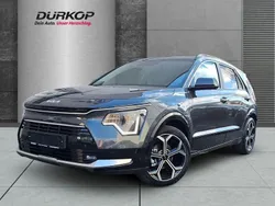 Grau Neu 2024 Kia Niro Spirit SUV | 40.480 € (Teuer)