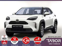 Weiß (platinumweiß perleffekt) Neu 2025 Toyota Yaris Cross SUV | 25.387 € (Superpreis)