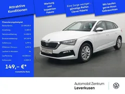 Weiss / moonweiss met. Gebraucht 2024 Skoda Scala Tour Kleinwagen | 22.480 € (Fairer Preis)