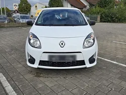 Weiß Gebraucht 2011 Renault Twingo Kleinwagen | 2.790 €