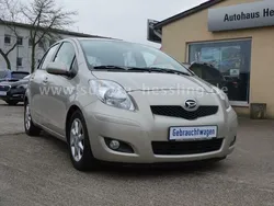 Silber Gebraucht 2012 Daihatsu Charade Kleinwagen | 5.980 €
