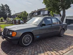 Grau Gebraucht 1984 Mercedes 190 Limousine | 6.900 €