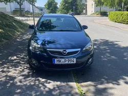 Blau Gebraucht 2011 Opel Astra Sport Limousine | 3.900 € (Fairer Preis)