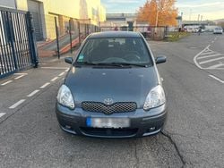 Grau Gebraucht 2005 Toyota Yaris Kleinwagen | 1.800 € (Guter Preis)
