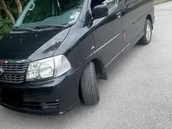 Schwarz Gebraucht 2009 Toyota HiAce Van / Kleinbus | 5.400 €