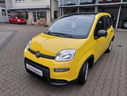 Bicolore gelb/dach schwarz Neu 2024 Fiat Panda Kleinwagen | 17.900 € (Teuer)