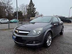 Grau Gebraucht 2009 Opel Astra GTC Coupé | 2.890 € (Fairer Preis)